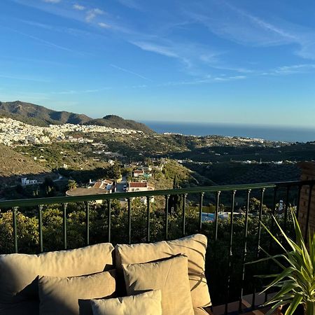 Villa En Frigiliana Con Piscina, Jacuzzi Y Espectaculares Vistas Ngoại thất bức ảnh