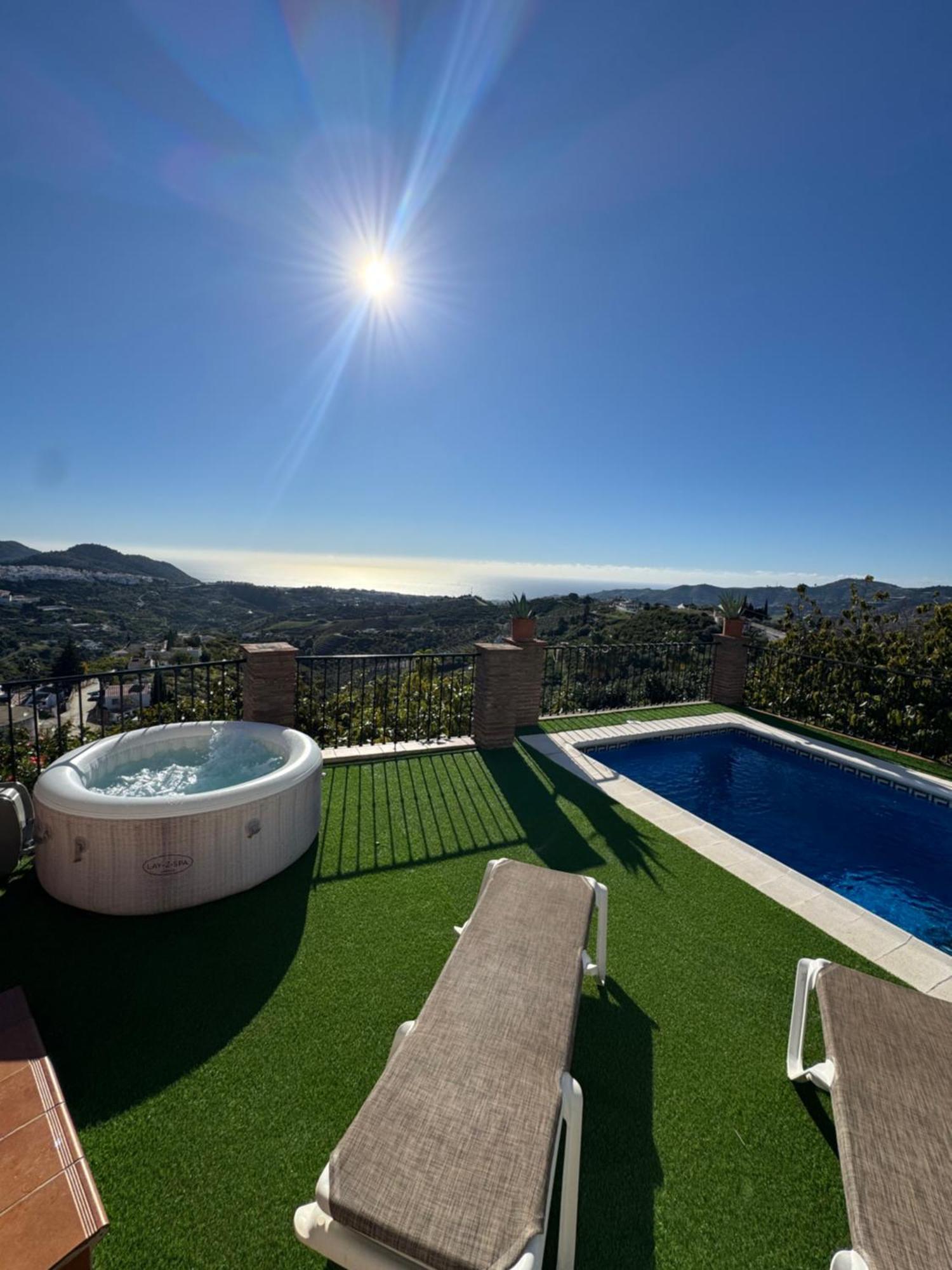 Villa En Frigiliana Con Piscina, Jacuzzi Y Espectaculares Vistas Ngoại thất bức ảnh